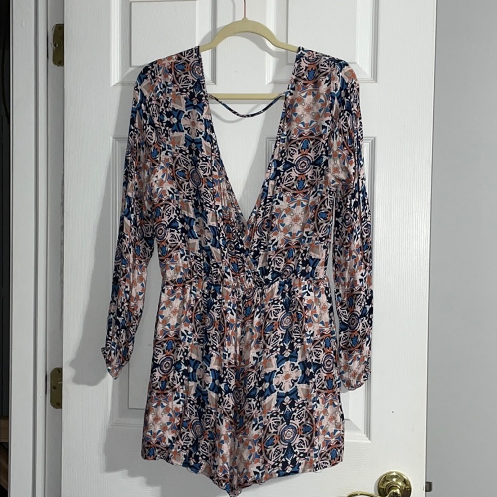 romper - Picture 2 of 2